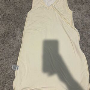 Pale Yellow Copper Pearl Sleep Sack